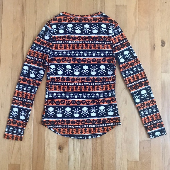 No Boundaries Brushed V-Neck Tee - Picture 2 of 4